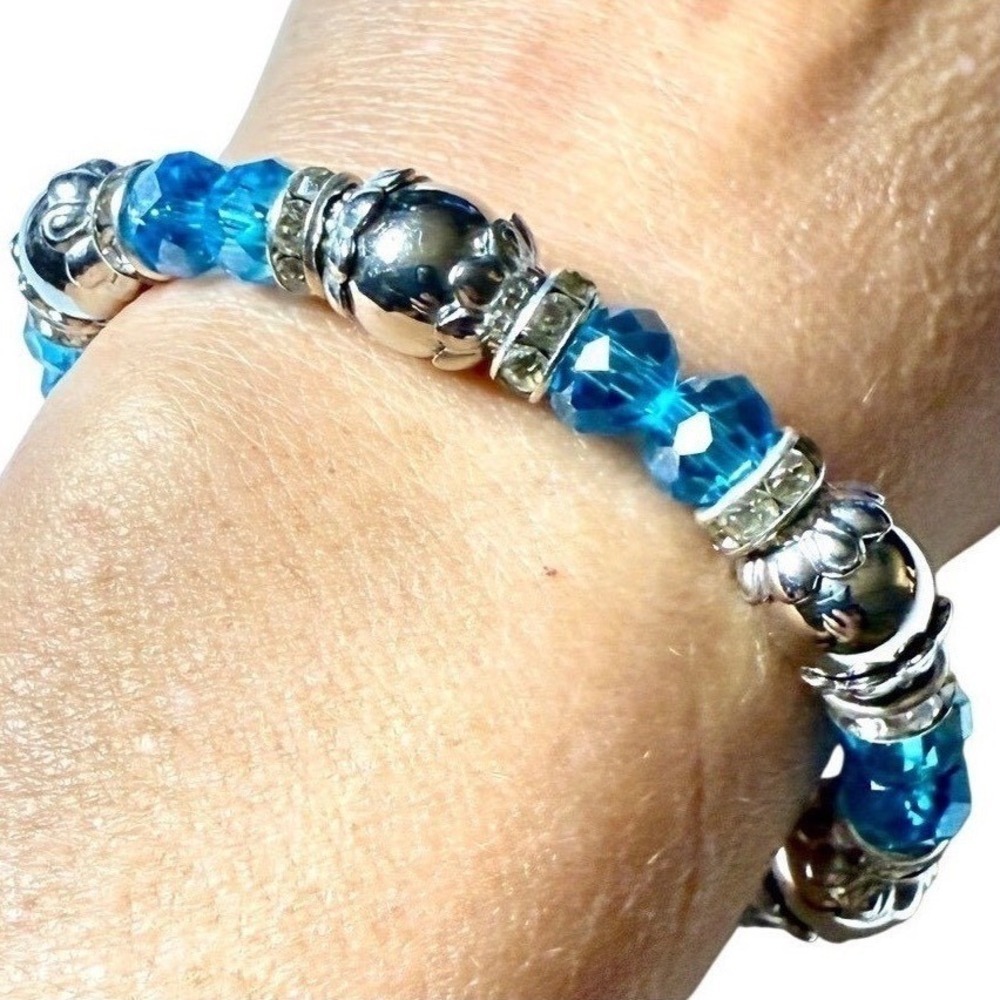 Faceted Aqua Blue Silvertone Bracelet Beaded Rhinestone Spacers Stretch Jewelry - Picture 2 of 5